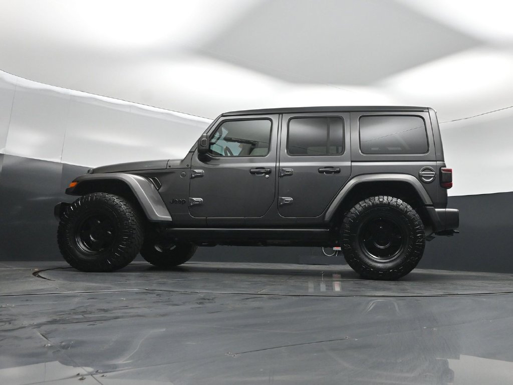 Used 2020 Jeep Wrangler Unlimited Sahara AWD/4WD image 7