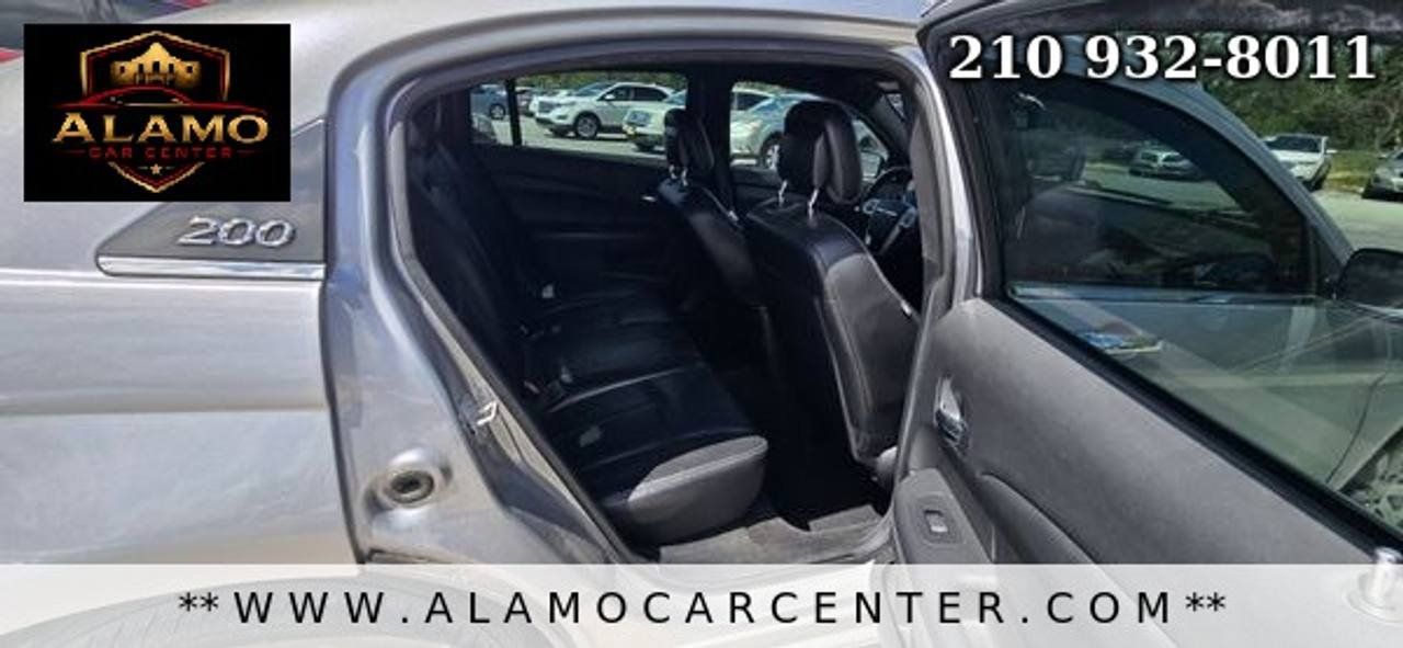 Used 2013 Chrysler 200 Limited FWD image 19