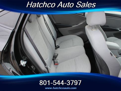 Used 2015 Hyundai Accent GLS w/ Option Group 02 FWD image 17