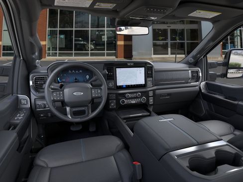 New 2026 Ford F250 Platinum w/ FX4 Off-Road Package AWD/4WD image 9