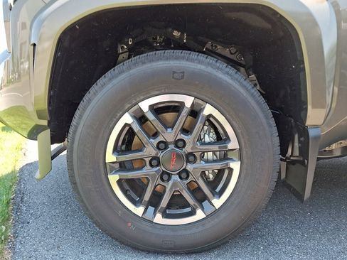 New 2026 Toyota Tacoma TRD Sport AWD/4WD image 4