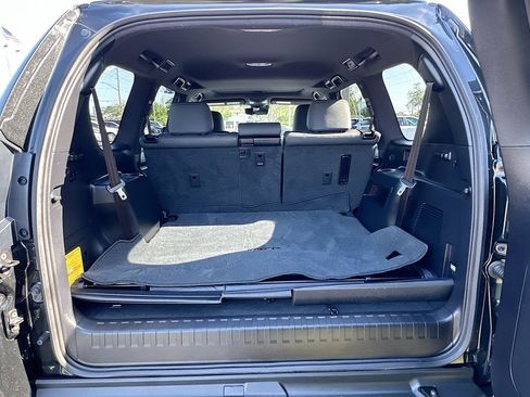 Used 2023 Lexus GX 460 Premium image 26