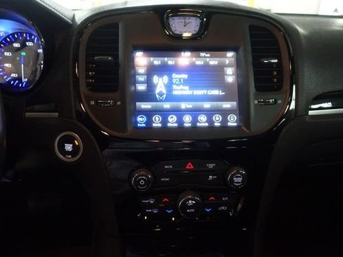 Used 2019 Chrysler 300 S w/ S Model Appearance Package image 14