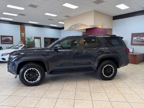 Used 2025 Toyota 4Runner TRD Off-Road Premium AWD/4WD image 10