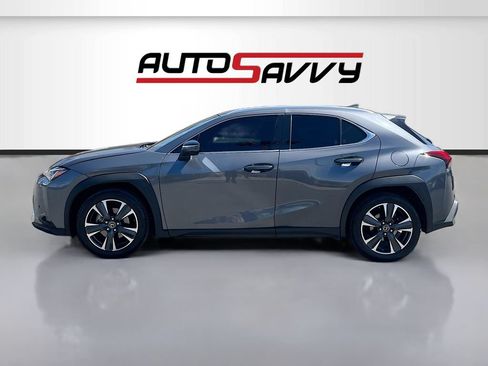 Used 2022 Lexus UX 200 FWD image 4