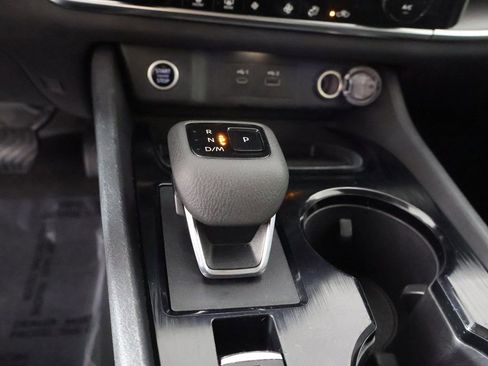 Used 2022 Nissan Rogue SV image 43