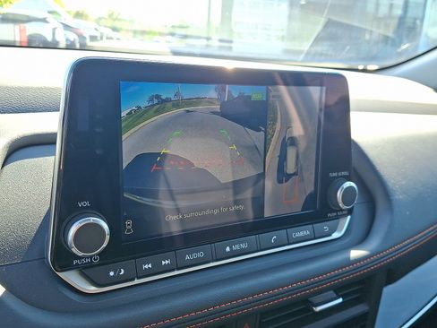 Certified 2025 Nissan Rogue SV image 14