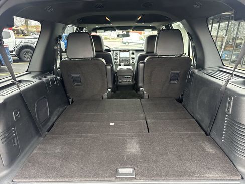 Used 2016 Ford Expedition Limited w/ Equipment Group 301A image 22