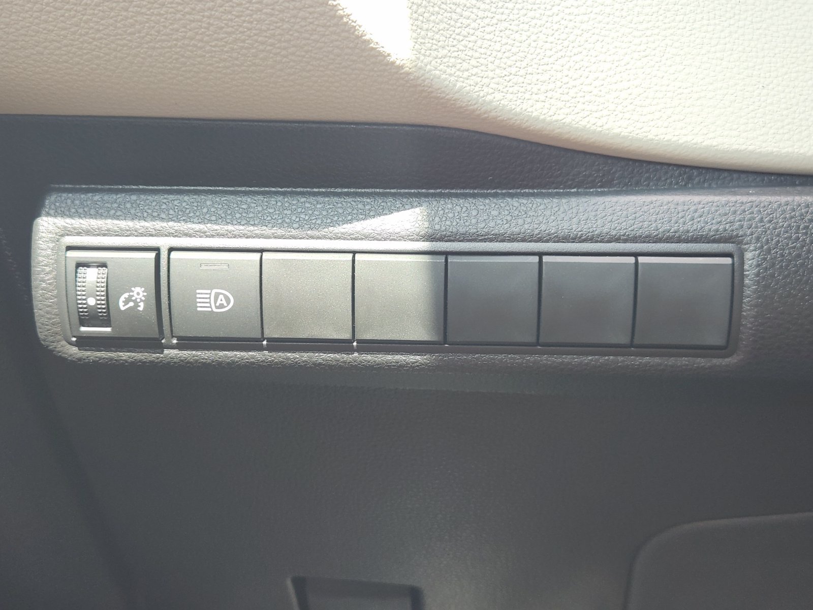 New 2027 Toyota Corolla LE FWD image 20