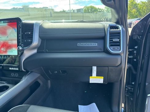 New 2026 RAM 2500 Laramie AWD/4WD image 27