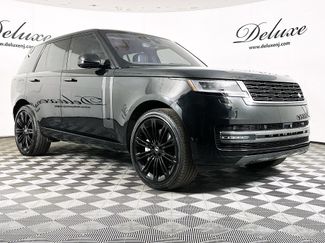 Used 2023 Land Rover Range Rover SE video 1