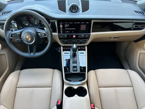 New 2026 Porsche Macan image 6