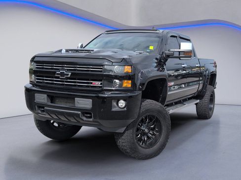 Used 2018 Chevrolet Silverado 2500 LTZ w/ Duramax Plus Package AWD/4WD image 2