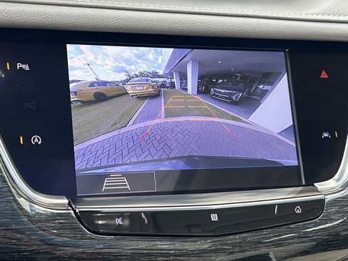 Used 2020 Cadillac XT6 Premium Luxury image 25