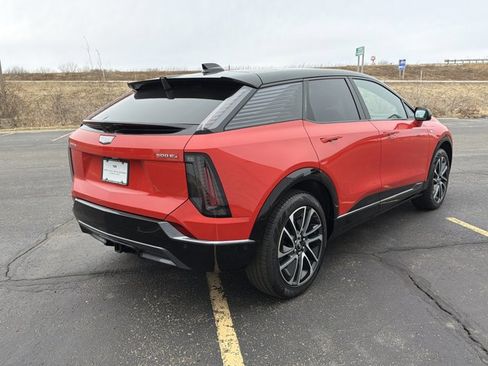 New 2025 Cadillac Optiq Sport 2 w/ LPO, Floor Liner Package image 5