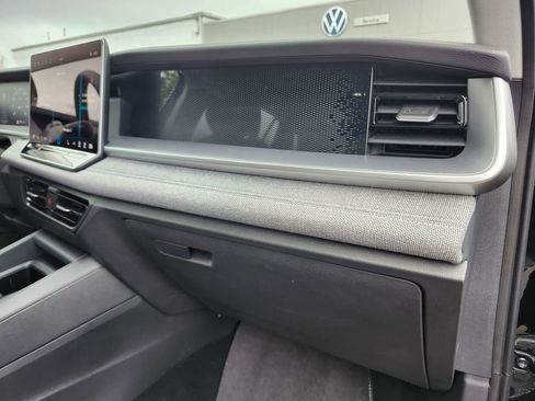 Certified 2025 Volkswagen Tiguan S AWD/4WD image 14