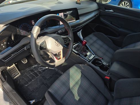 Used 2024 Volkswagen GTI SE image 18