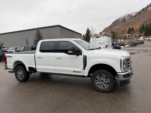 Used 2024 Ford F350 Lariat w/ Lariat Ultimate Package image 6