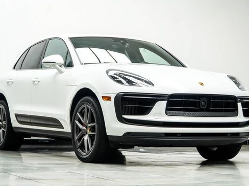 Used 2023 Porsche Macan S AWD/4WD image 4
