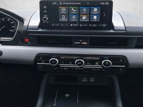 Used 2024 Honda Pilot EX-L image 13