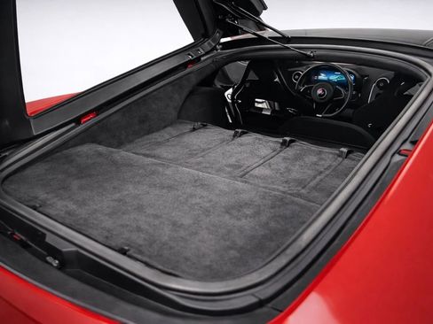 Used 2017 McLaren 570S RWD image 11