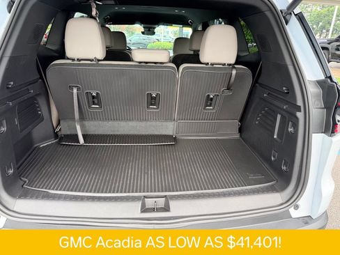 Used 2026 GMC Acadia Elevation w/ Elevation Premium Package AWD/4WD image 19