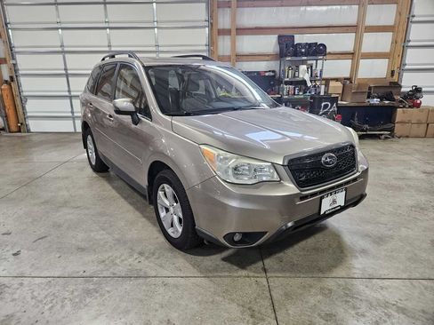 Used 2014 Subaru Forester 2.5i Touring AWD/4WD image 10