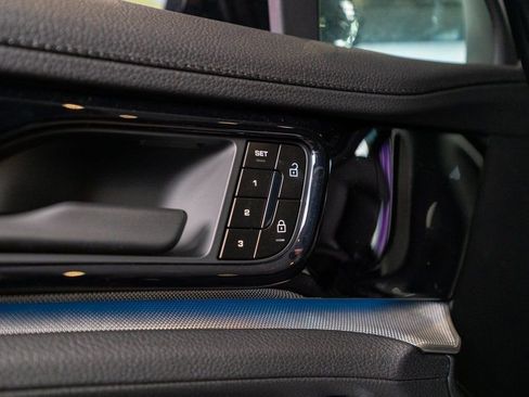 New 2025 Porsche Panamera 4 AWD/4WD image 15