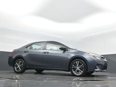 Used 2016 Toyota Corolla LE FWD image 29