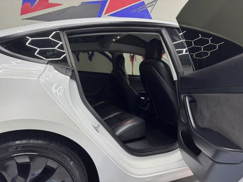 Used 2021 Tesla Model 3 Standard Range Plus RWD image 24
