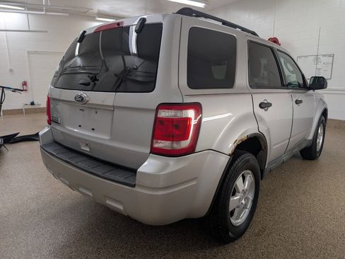 Used 2011 Ford Escape XLT w/ 202A Rapid Spec Order Code AWD/4WD image 4