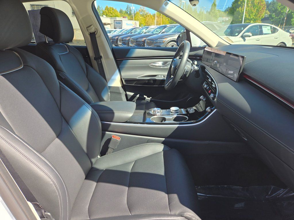 Used 2026 Genesis GV70 2.5T AWD/4WD image 11