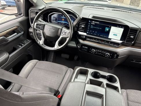 Used 2023 Chevrolet Silverado 1500 RST image 10