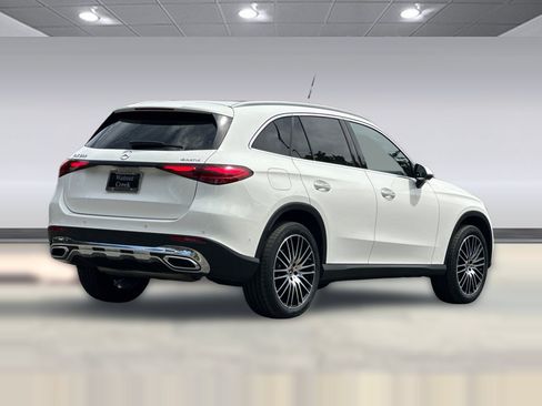 Used 2024 Mercedes-Benz GLC 300 4MATIC image 9
