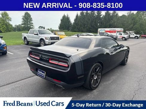 Used 2016 Dodge Challenger R/T Scat Pack RWD image 8