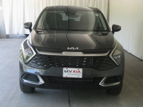Certified 2023 Kia Sportage LX image 3