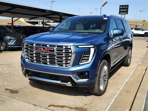 New 2026 GMC Yukon XL Denali w/ Sun & Power Step Package image 7
