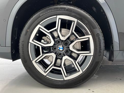 Used 2025 BMW X1 xDrive28i w/ Premium Package image 23