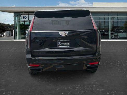 Used 2022 Cadillac Escalade Sport Platinum AWD/4WD image 6