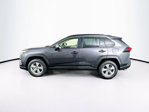 Used 2025 Toyota RAV4 XLE w/ Convenience Package image 4