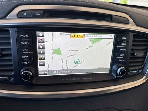 Used 2017 Kia Sorento SX AWD/4WD image 36