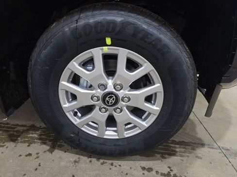 New 2026 Toyota Tacoma SR5 image 11