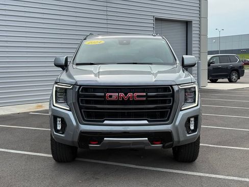 Used 2024 GMC Yukon AT4 AWD/4WD image 2