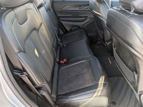 Used 2024 Jeep Grand Cherokee Altitude image 29