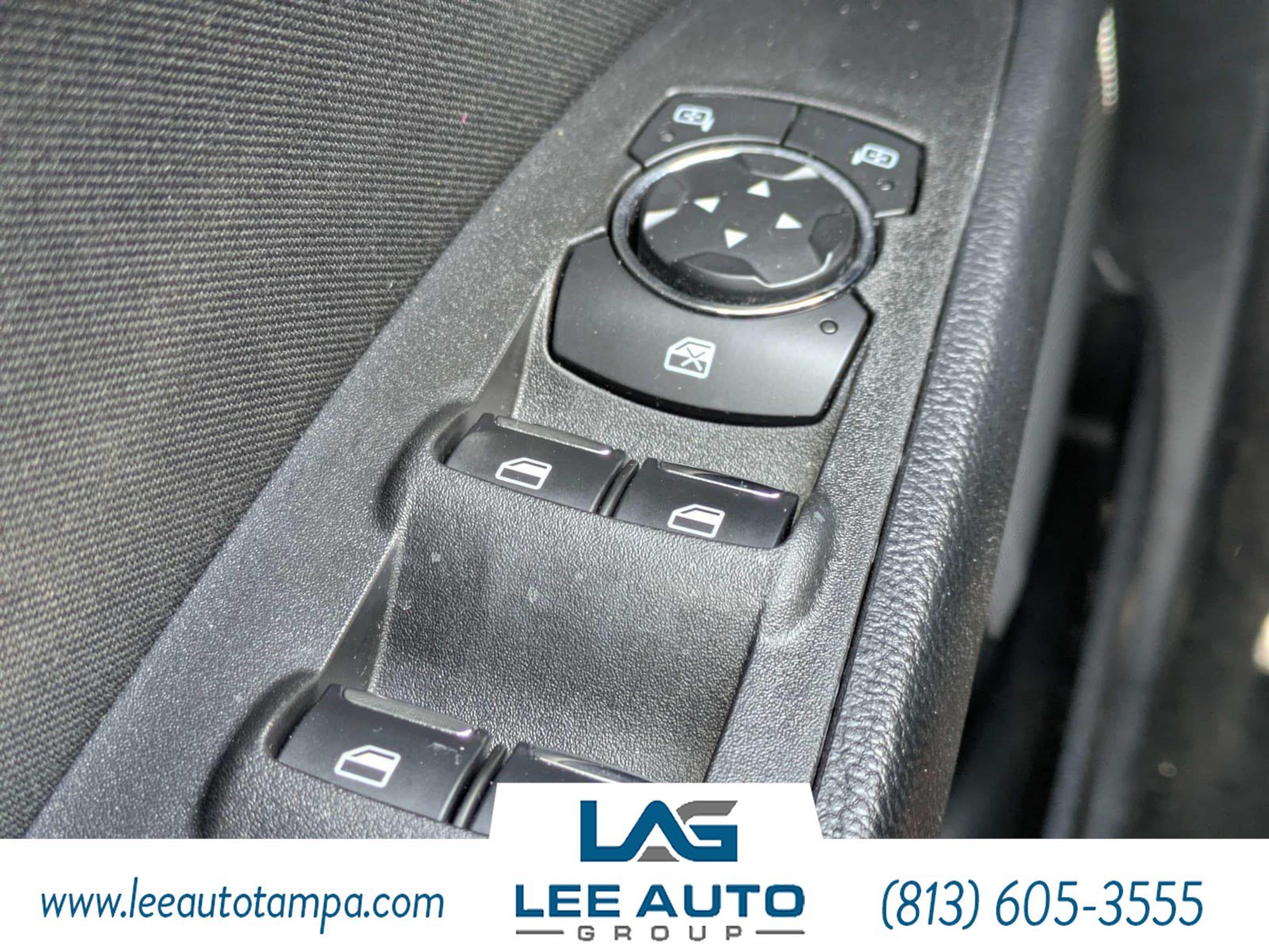 Used 2018 Ford Fusion SE w/ Fusion SE Technology Package FWD image 23