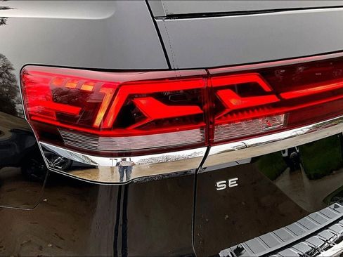 New 2026 Volkswagen Atlas SE image 30