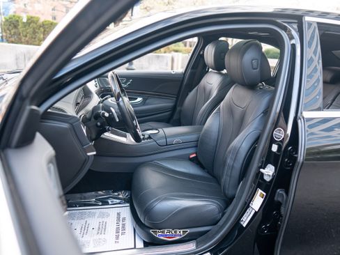 Used 2017 Mercedes-Benz S 550 Sedan image 22