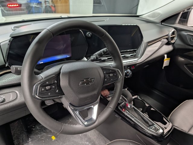 New 2026 Chevrolet Trax ACTIV w/ Driver Confidence Package FWD image 18
