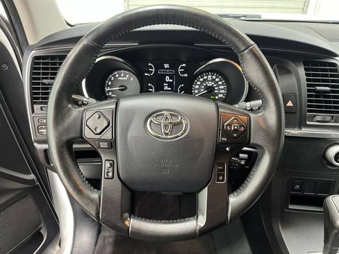 Used 2020 Toyota Sequoia TRD Sport w/ TRD Sport Premium Package RWD image 18