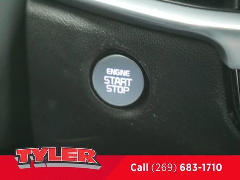 Used 2025 Kia Sorento SX Prestige w/ Olive Brown Leather Package image 31